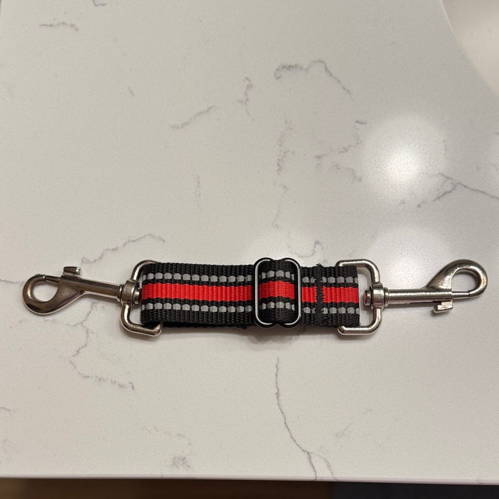 NWOT Dog Safety leash lock, for training or just having an extra secure clasp.